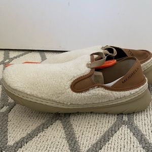 Merrell Hut Moc - Never worn, W8